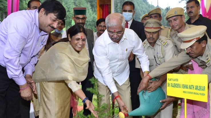 Governor launches greenery plantation campaign from Jhundi Panchayat of Mandi