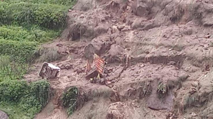 People upset due to landslides caused by heavy rains in the area