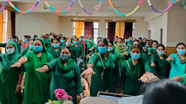 very important to breastfeed the baby immediately after birth - CMO