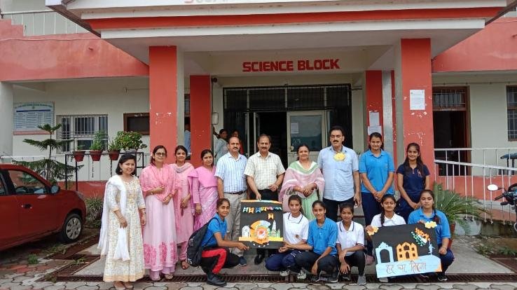 Rangoli and collage competition organized in the college