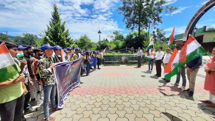 Rally taken out in Jaisinghpur College under the Amrit Mahotsav of Independence, under the tricolor campaign at Har Ghar