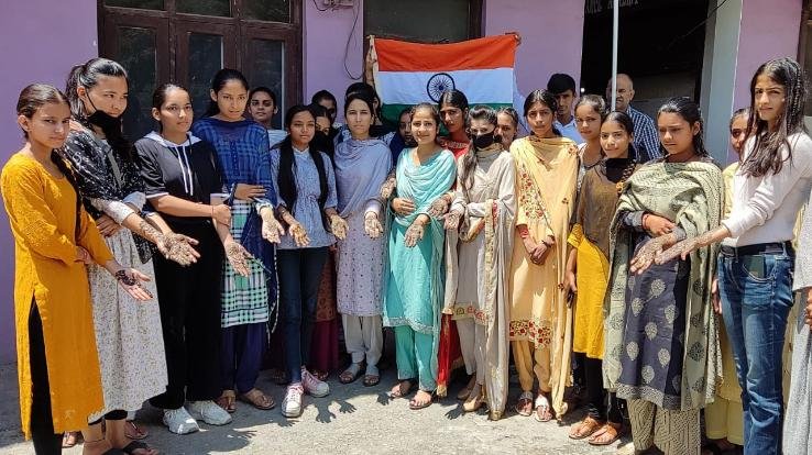 Mehndi competition organized on the occasion of Amrit Mahotsav of Independence