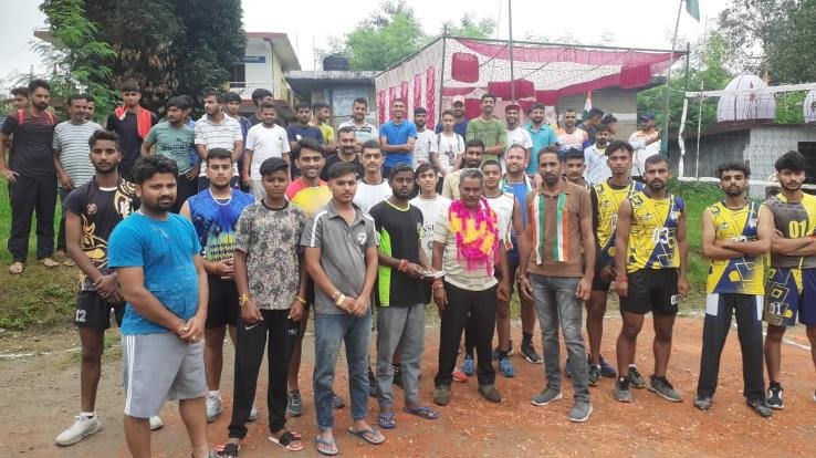 Naresh Kumar tailor hoisted the tricolor on the elixir of freedom