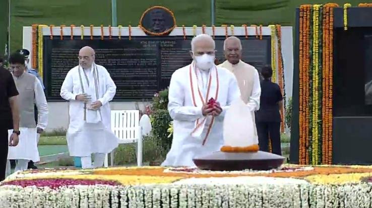 Atal Bihari Vajpayee's fourth death anniversary today, these leaders including PM Modi paid tribute
