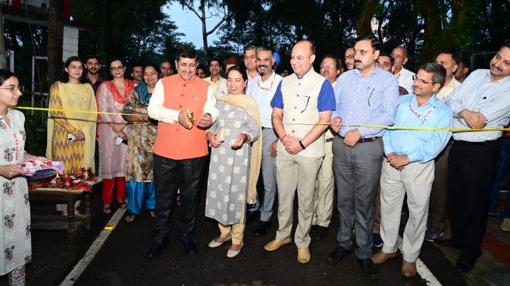 Vice Chancellor Prof. Choudhary inaugurated the new entrance and Biosecurity Deep