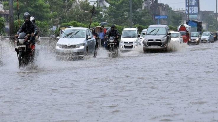 Heavy rains and floods have become a disaster in many parts of the country