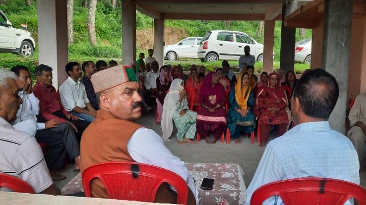 BJP does not like to talk on the issues of inflation and unemployment - Indradutt Lakhanpal