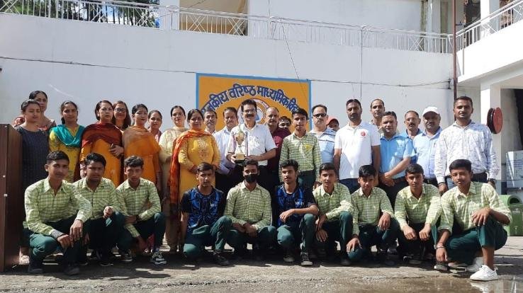 Awarded to the participants of Under-19 sports competitions in Chandi (Arki) school