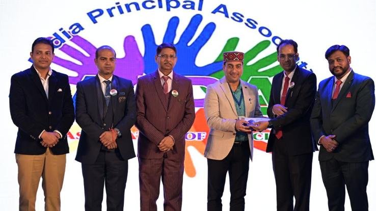 Director of Vijay Memorial School honored by IPA in Kolkata