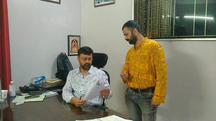 Block committee vice-president met DDM HRTC on problems regarding bus pass to students