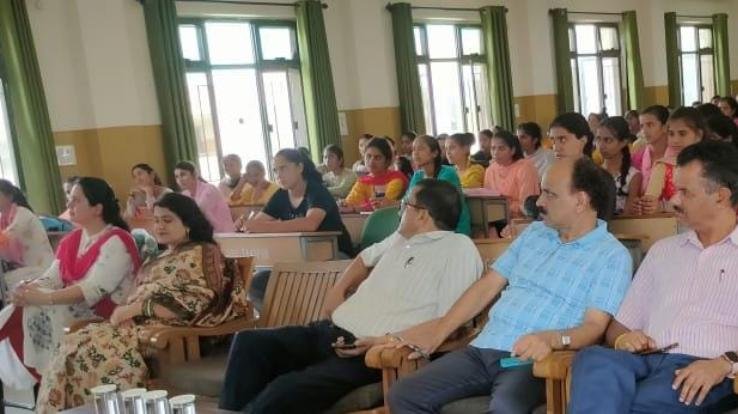 कांगड़ा : नशे की रोकथाम के लिए चलाया एक दिवसीय जागरूकता अभियान