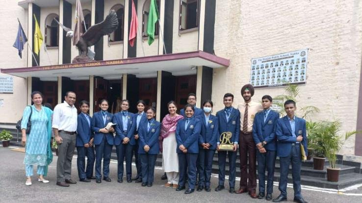 जेके काटे मेमोरियल ऑल इंडिया इंटर स्कूल नॉलेज कॉन्क्लेव में पाइनग्रोव का बेहतरीन प्रदर्शन