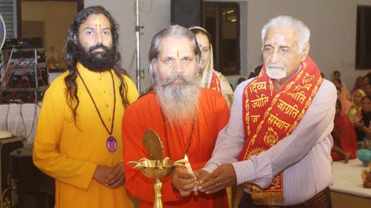 Fourth day of Shri Krishna Katha organized by Divya Jyoti Jagrati Sansthan