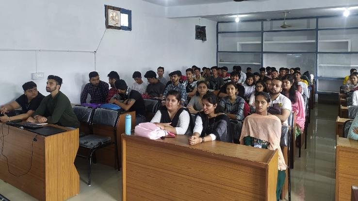 In MCM DAV College, Kangra, students were made aware about drugs