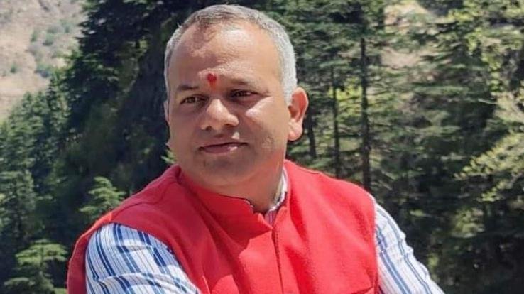 Dr. Janraj's preparation to enter the election, gave notice of resignation from his services to the government