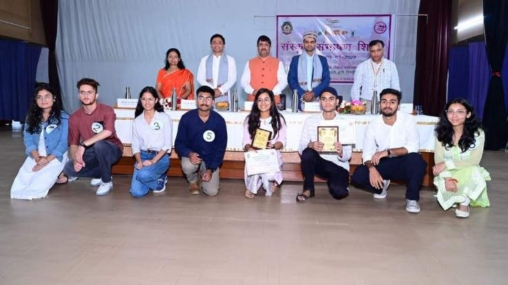 Sanskrit-Vice Chancellor enlightens our soul