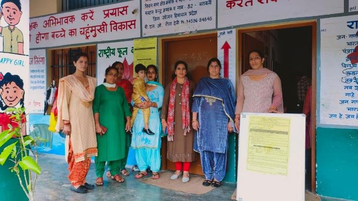  People have demanded from the government to open a community health center