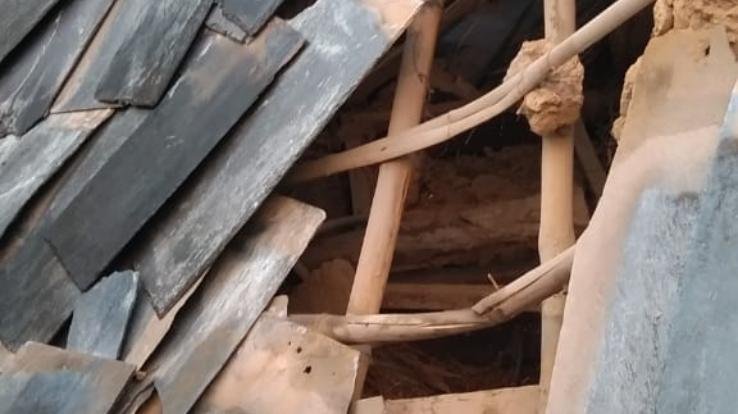 Gaishala fell due to heavy rain in Panchayat Nandrul, loss of Hazaras