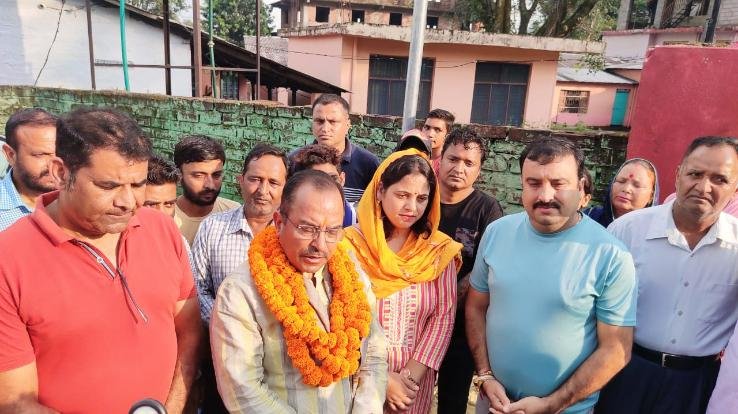 Congress should not try to impose dung model of Chhattisgarh on Himachal - Trilok Kapoor