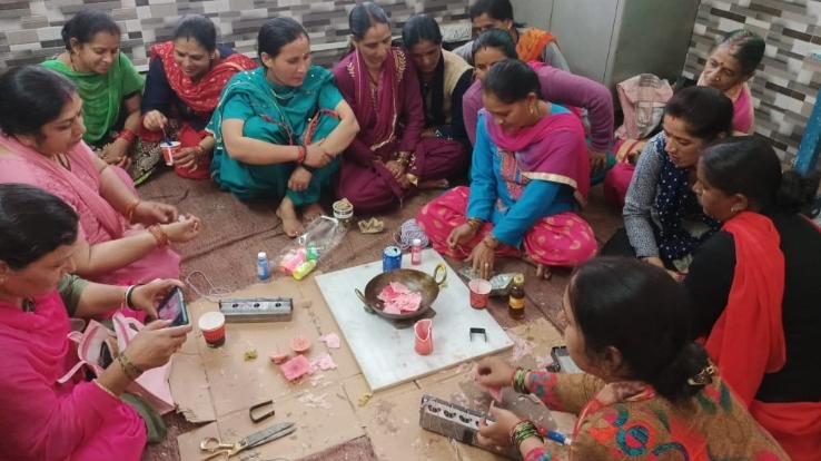Ganpati Educational Society trained women of self-help groups