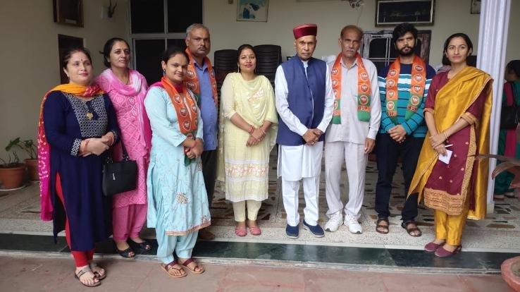 Congress party workers joined Congress, joined BJP