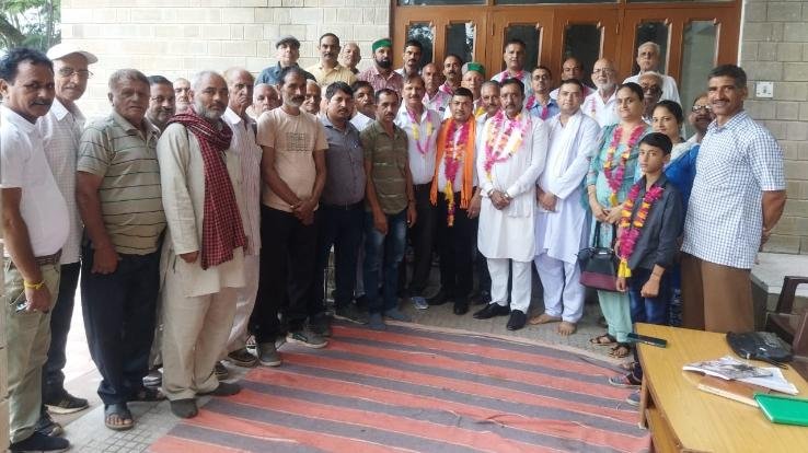 Rajendra Thakur got the command of the President of Solan Numberdar Sangh for the fourth time in a row