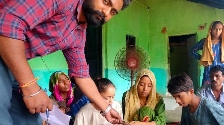 Jawali: Administration gave immediate relief of 10 thousand rupees