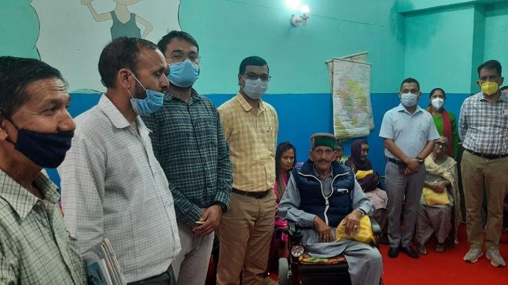 Dharamsala: World Alzheimer's Day celebrated in old age ashram and bone defect planet Dadi