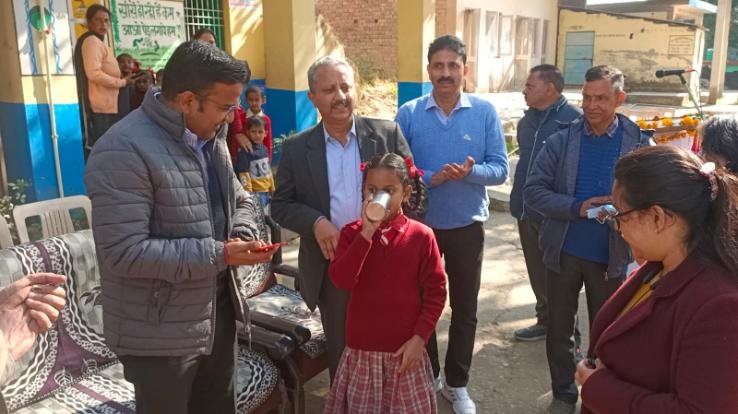 DC Kangra inaugurated National Deworming Day from Takipur
