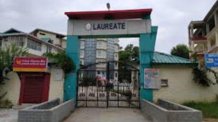 High honor to the teachers of Laureate Institute of Pharmacy