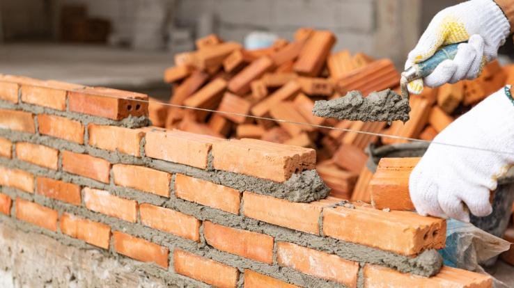 Now it is difficult to build a house, the prices of sand-gravel and brick have increased by 25 percent.