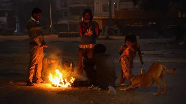 Due to the cold wave in the plains, cold will be felt even during the day