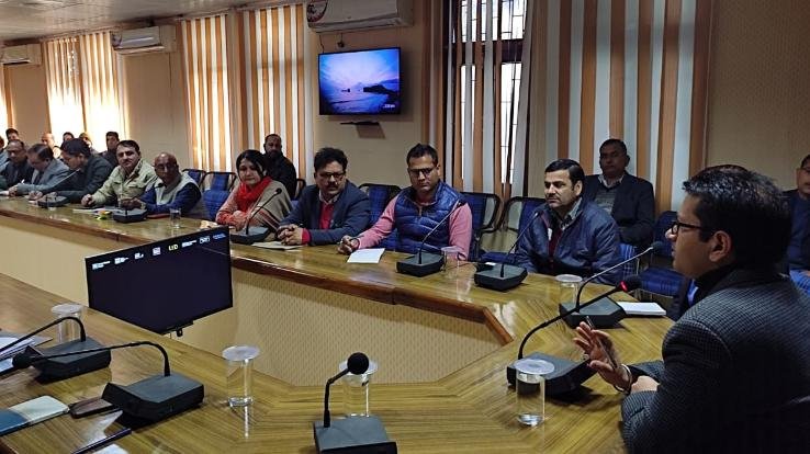 Hamirpur: Government will encourage electric vehicles, ADC Jitendra Sanjata gave instructions