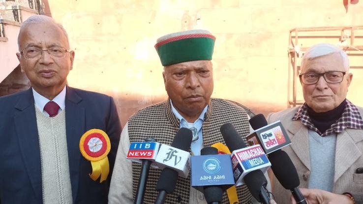 Electricity Board Pensioners Forum celebrated State Level Pensioners Day in Hamirpur