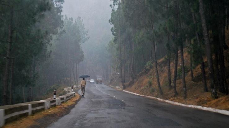 Outbreak of cold increased in hilly states including Delhi, yellow alert issued in many areas