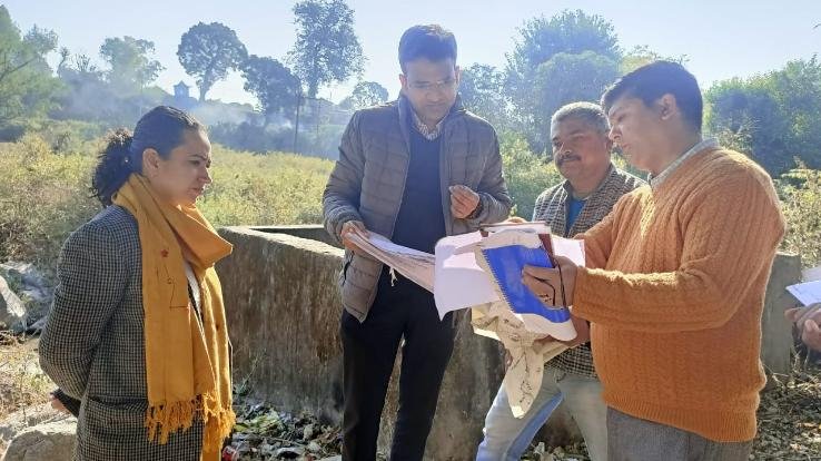  DC inspected the land for development works