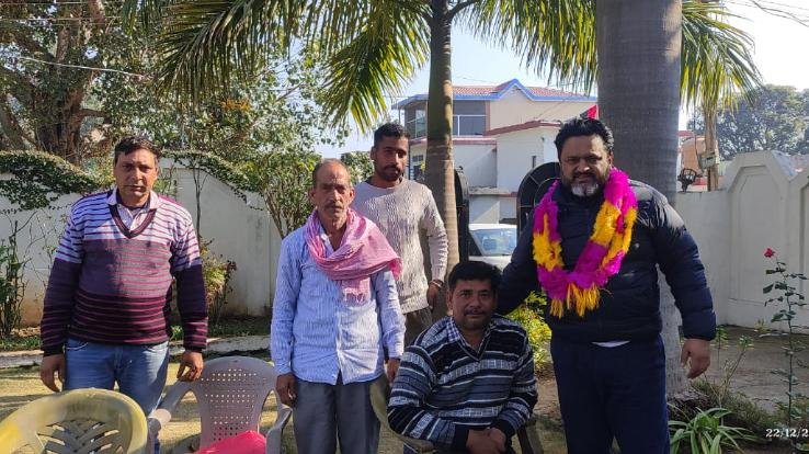 MLA Bhavani Pathania received a warm welcome on reaching his home area