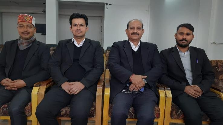 Virendra Singh Gill got the command of Dehra Bar Association