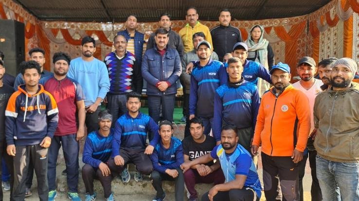 Even after going from the region, the player will participate in the national team, he will be given one lakh cash