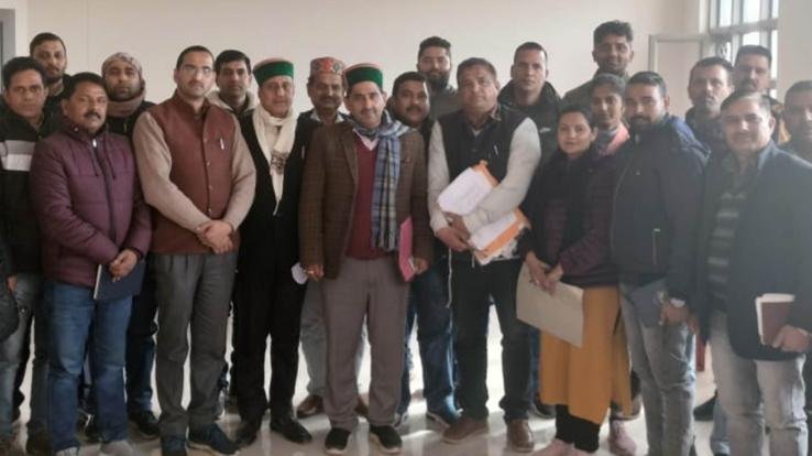 Officers should solve public problems on priority, people should not have to go round the offices - only Pathania