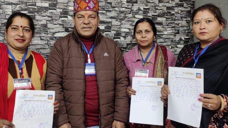  Rajindra Bhatia organized a human rights meeting in Hamirpur