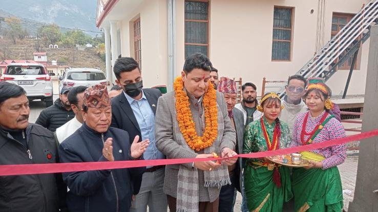 Sudhir Sharma inaugurated the parking lot of Gorkha Bhawan Shyamnagar