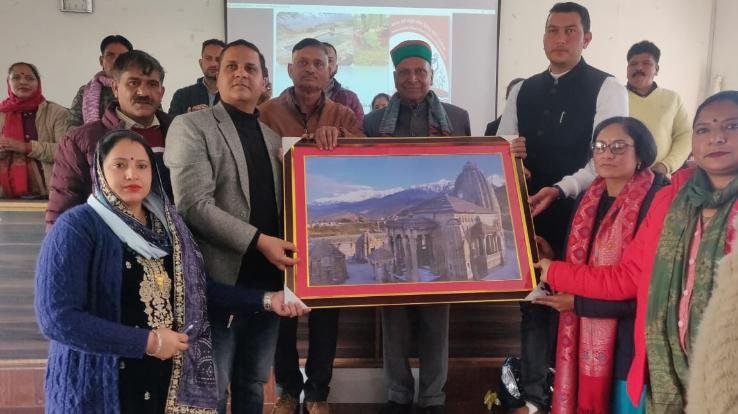 All-round development of Baijnath is priority: Kishori Lal