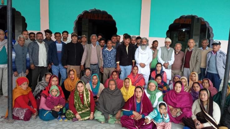  Meeting of temple committee held at Tapobhoomi Jai Maa Ashram Sugh Bhatoli of Baba Fakir Chand Maharaj