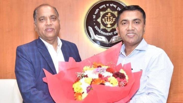 Chief Minister of Goa met former Chief Minister Jairam Thakur