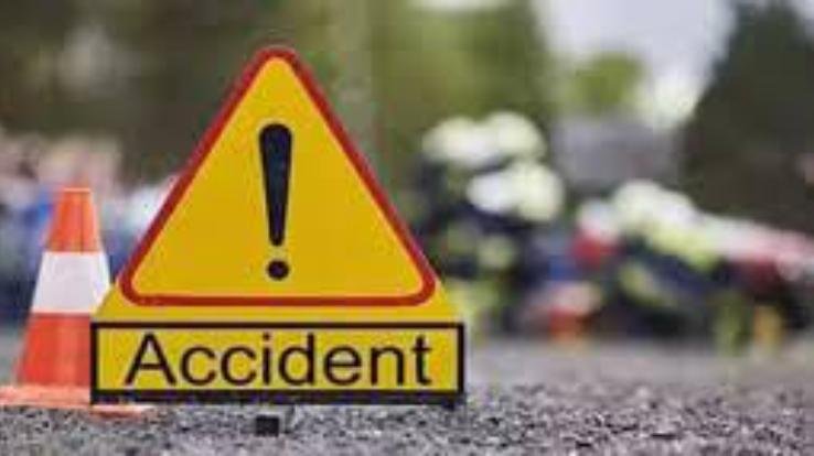 Collision between two vehicles in Sukka Bagh, case registered