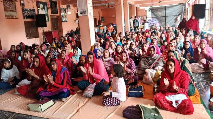 Mahashivaratri festival celebrated with pomp in ancient Shiva temple (Babe Di Kutiya) Bhadmeli