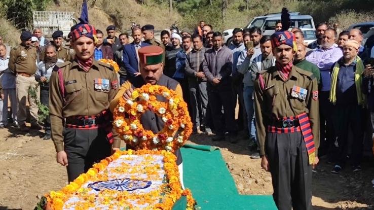 Martyr Rajkumar cremated with military honors