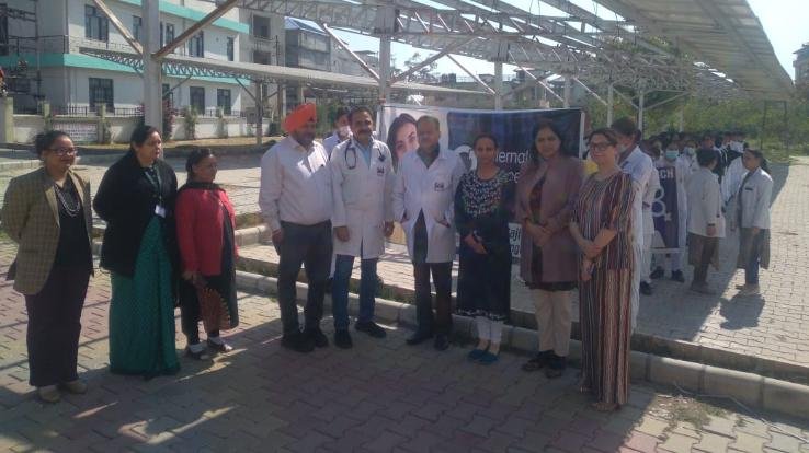  Kangra: Girl students of Shri Balaji Hospital and College of Nursing take out awareness rally