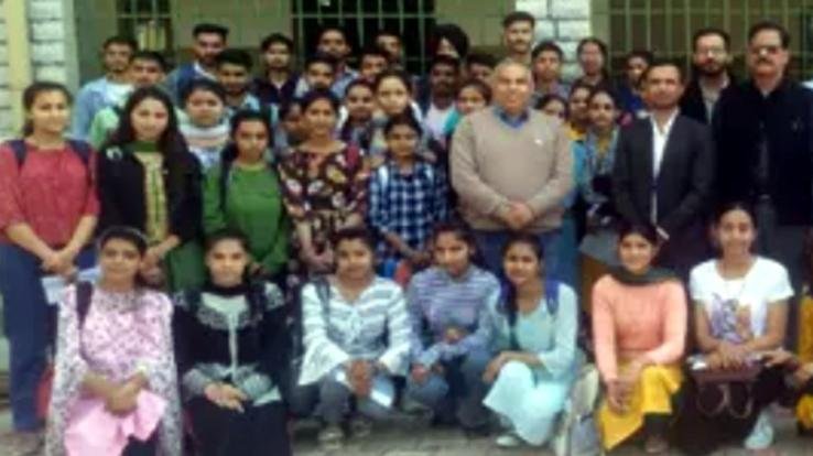 Kangra: One day career counseling workshop organized at College Takipur